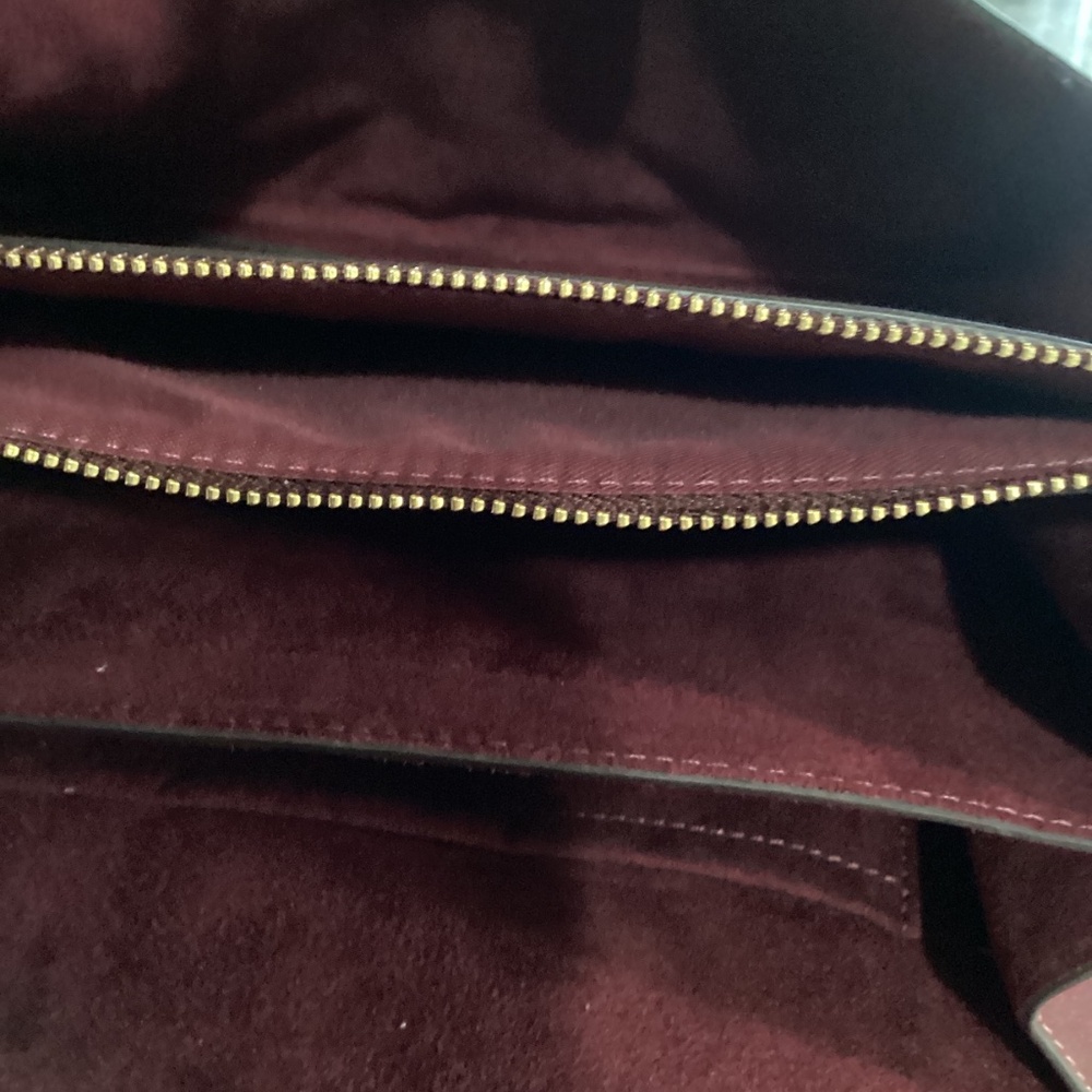 Coach Swagger Bag Klare Linear Quilted Napa Leather Rainbow Bag. Suede interior. - Picture 6 of 7